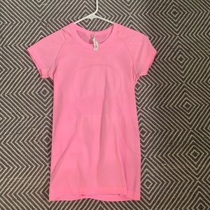 swifty tech lululemon top